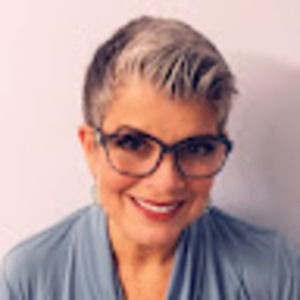 Meet your Posher, Lynn